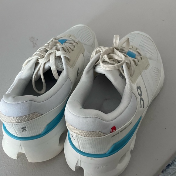 On cloudrunner - Picture 2 of 4